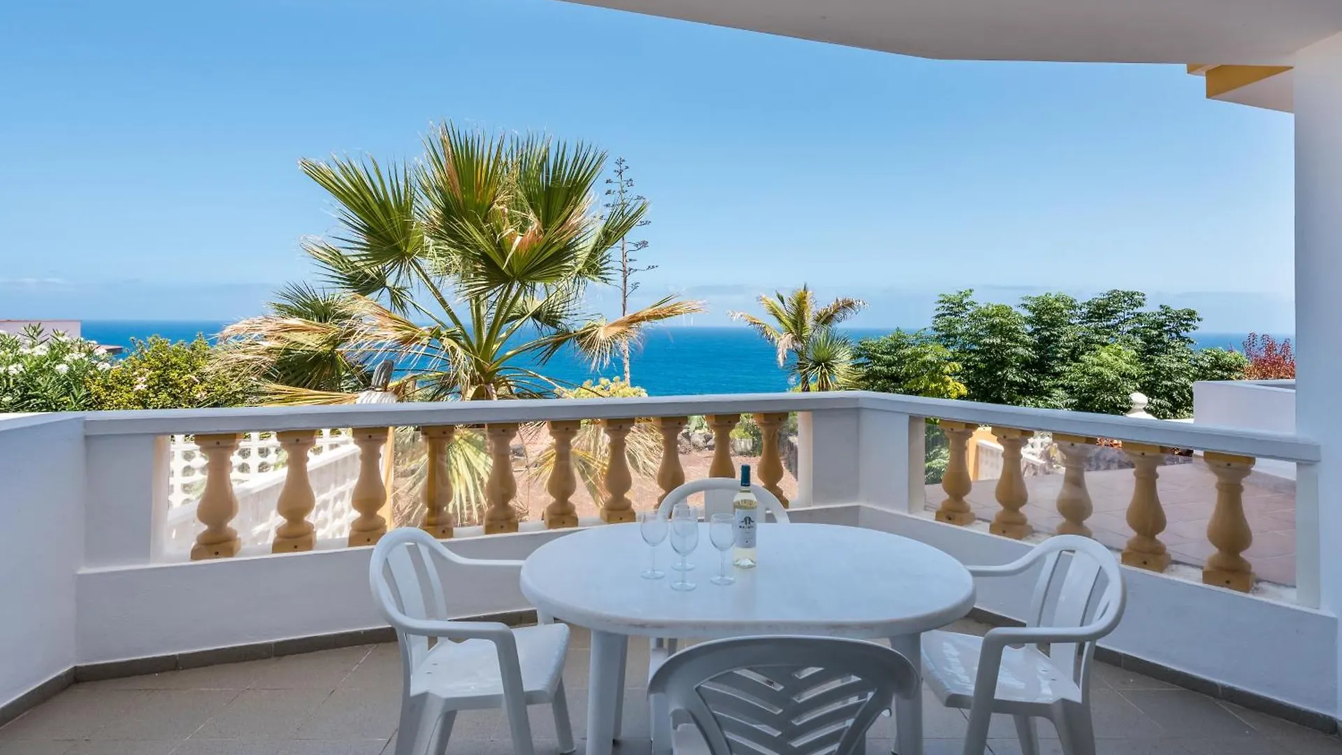 Club Tarahal Hotel Puerto de la Cruz  Puerto de la Cruz (Tenerife)