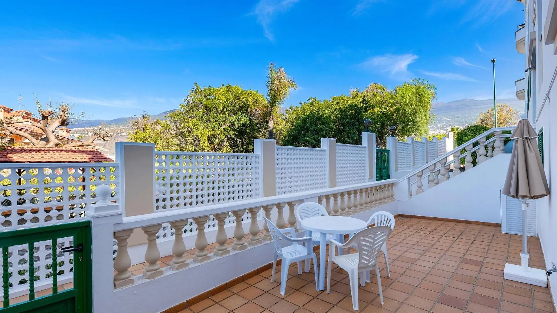 Club Tarahal Hotel Puerto de la Cruz  Puerto de la Cruz (Tenerife)